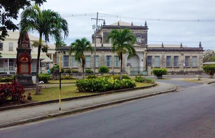 BIBLIOTECA NACIONAL E ANTIGOS TRIBUNAIS DE DIREITO